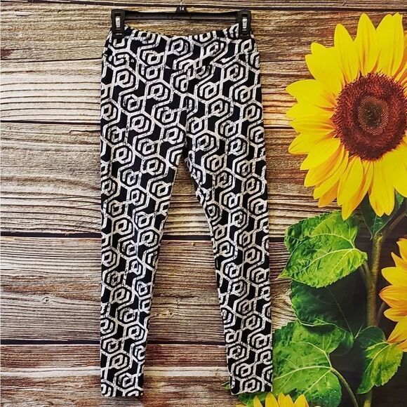 LulaRoe black/white leggings one size - Picture 1 of 4